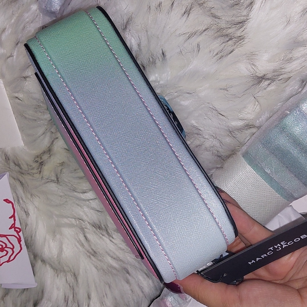 💥SALE🌈Marc Jacobs SNAPSHOT AIRBRUSH 2.0 CAMERA BAG RAINBOW PASTEL CROSSBODY BAG - Picture 11 of 16
